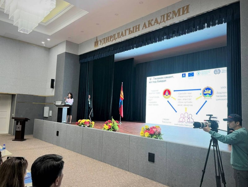 Хөдөлмөр эрхлэлтийн үйлчилгээг хэрэгжүүлэх албан хаагчдыг сургах сургагч багш бэлтгэж байна