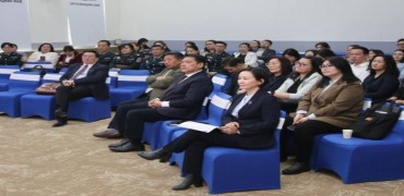 Т.Мөнхсайхан: Эмч нарын нэр төр цаашлаад биед халдах байдал газар авч эхэлснийг хуулиар зохицуулдаг болн